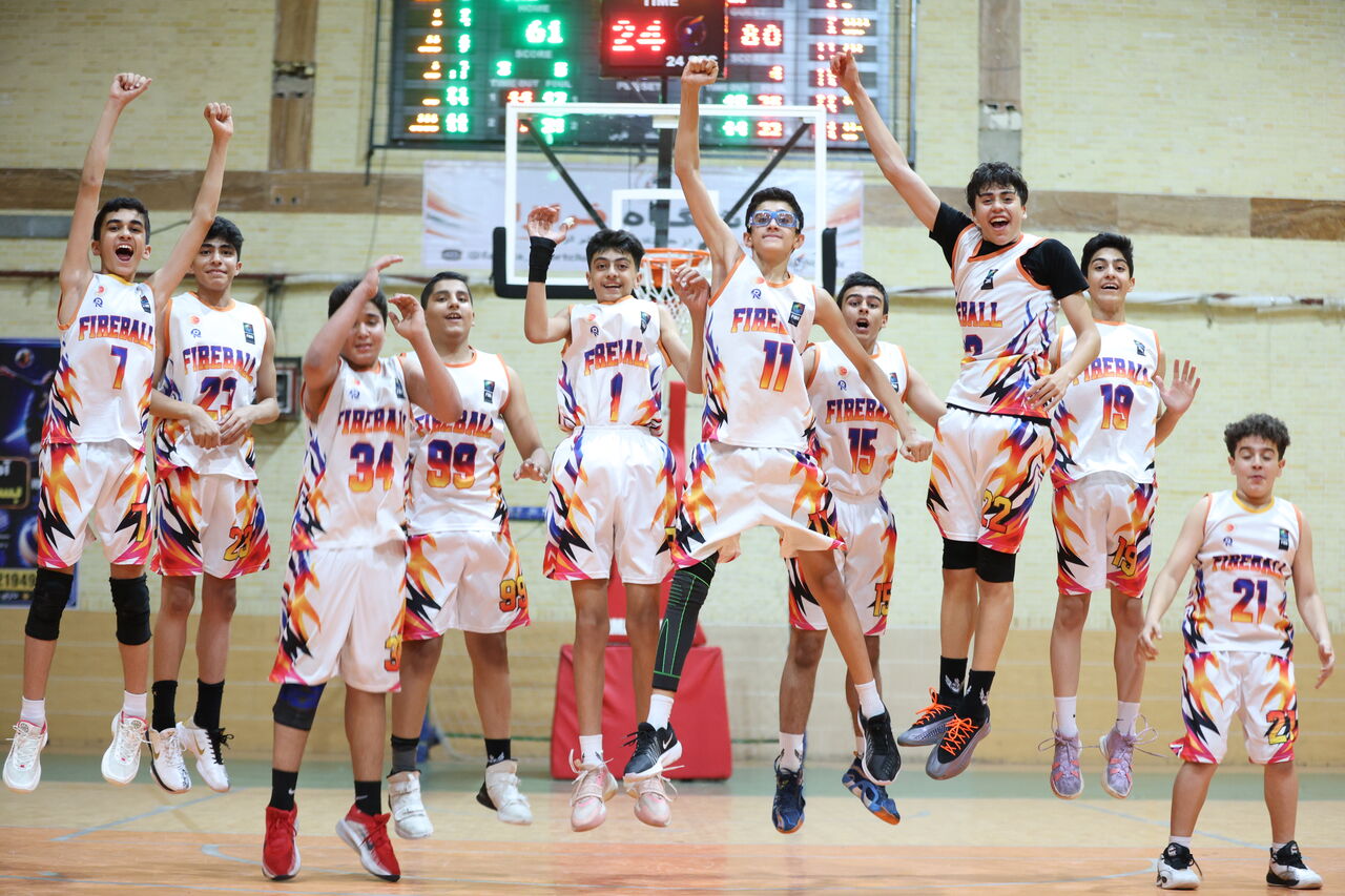 فایربال بر سکوی قهرمانی بسکتبال نونهالان فارس ایستاد